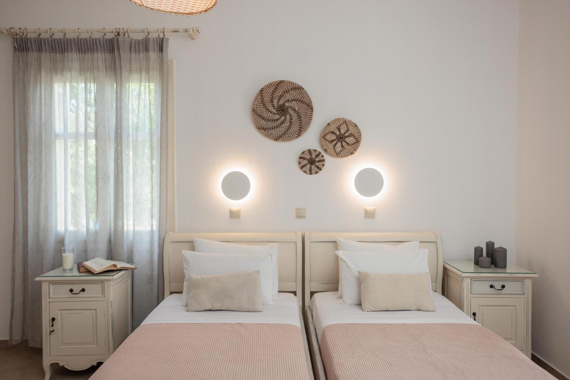 Maria'S Rooms & Studios Agia Anna  Exterior photo