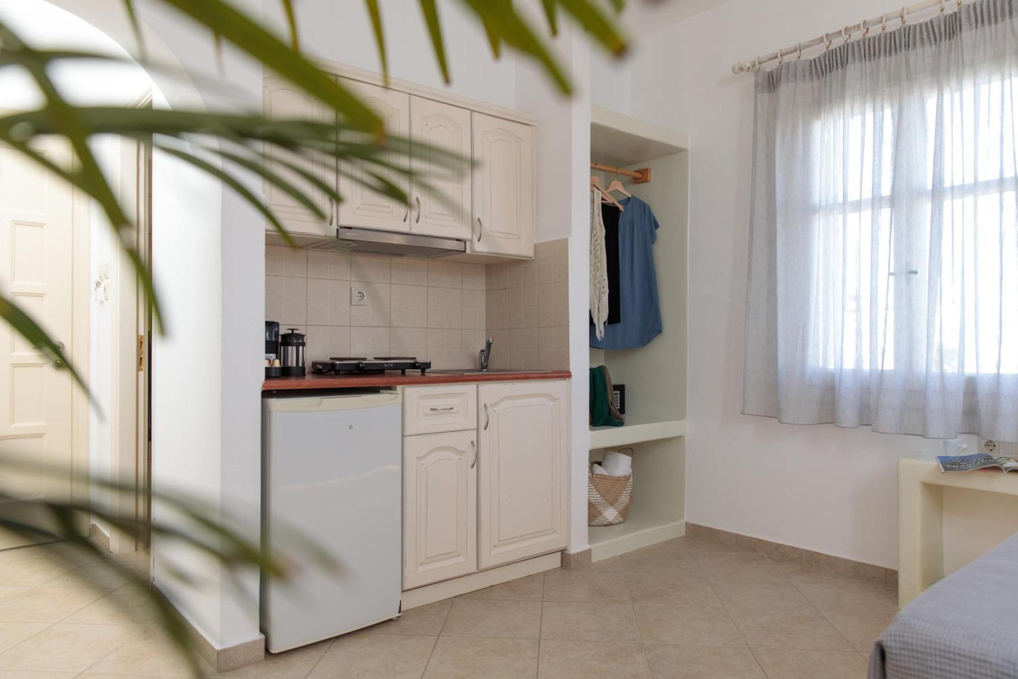Maria'S Rooms & Studios Agia Anna  Exterior photo